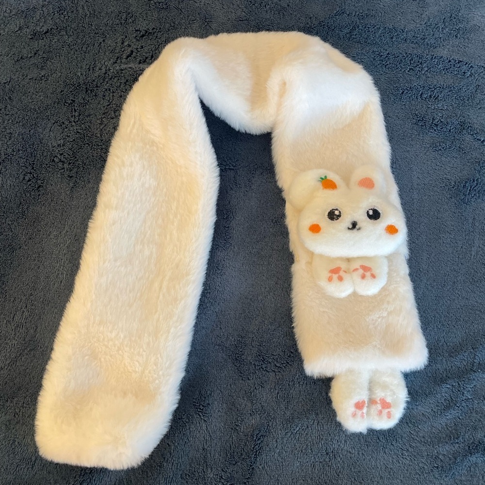 NWOT white bunny scarf for lit kids
